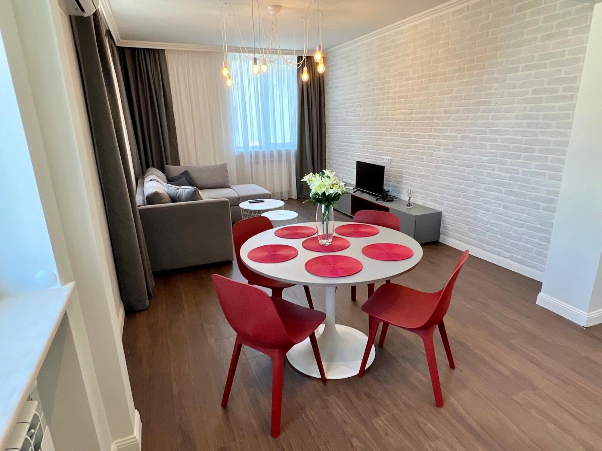 Location ! Location ! Location ! Garden View Apartament *